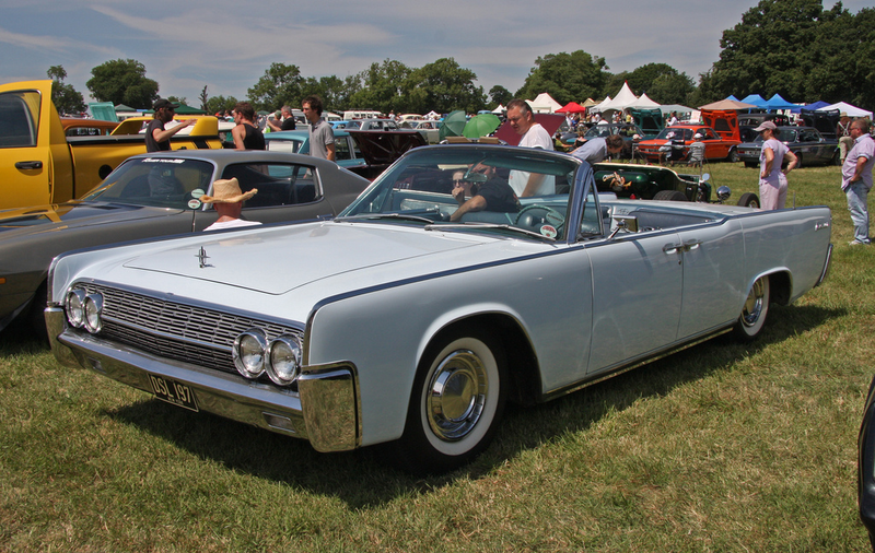 Illustration for article titled The Ten Best Cars For A Summer Road Trip
